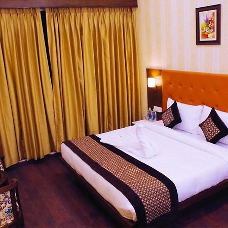 Hotel Citi Inn Grande Zirakpur Exterior foto